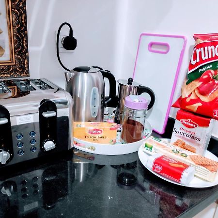 La Marina Luxury Apartment Fully Furnished Free Wifi, High Standard Residence, Amazing Prime Location Close To Restaurants, Transport, Beach And Bouregreg River Salé Eksteriør bilde