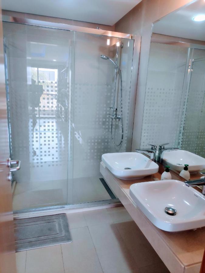 La Marina Luxury Apartment Fully Furnished Free Wifi, High Standard Residence, Amazing Prime Location Close To Restaurants, Transport, Beach And Bouregreg River Salé Eksteriør bilde